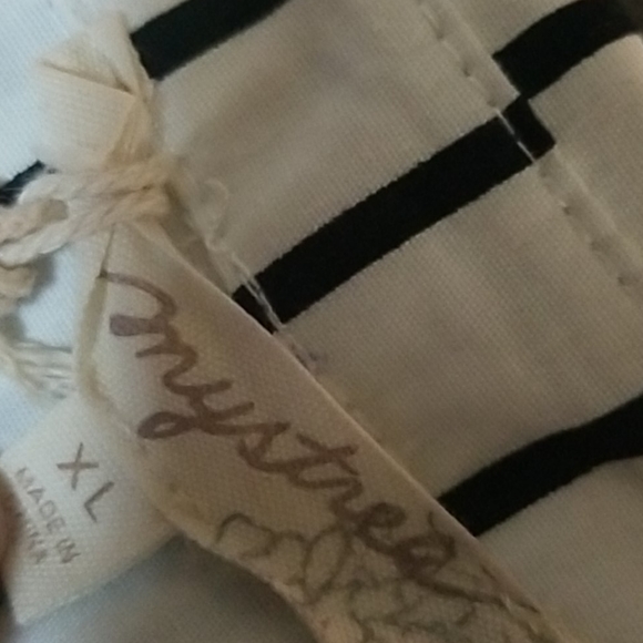 Brand new tunic top - Picture 12 of 12